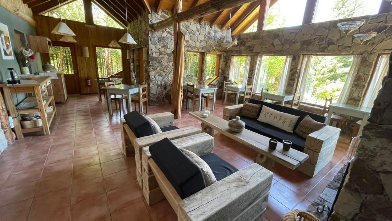 Hosteria Brisas Del Cerro Вила ла Ангостура Екстериор снимка