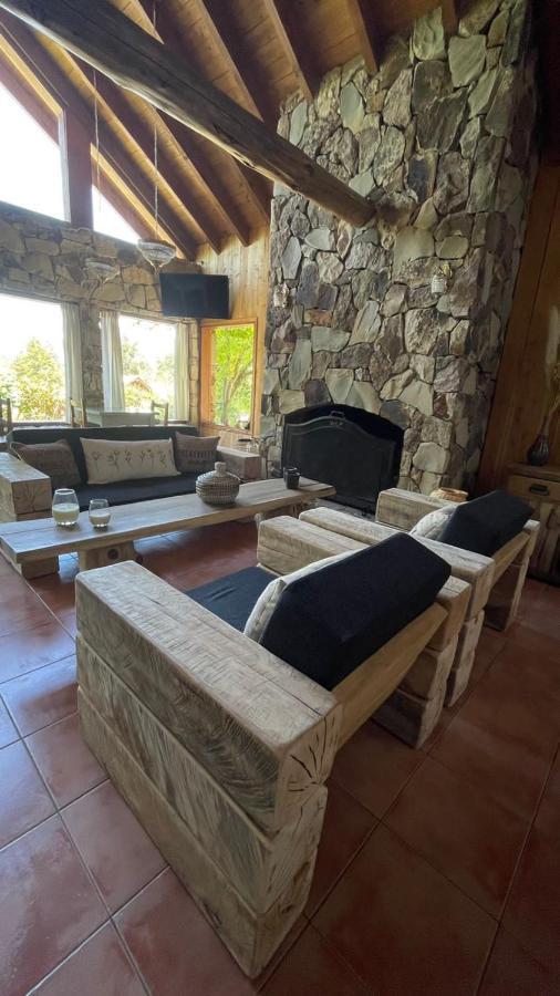 Hosteria Brisas Del Cerro Вила ла Ангостура Екстериор снимка