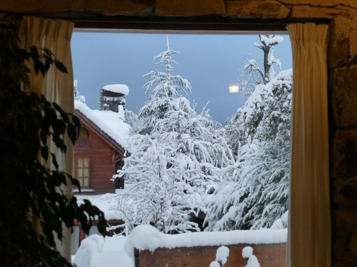 Hosteria Brisas Del Cerro Вила ла Ангостура Екстериор снимка