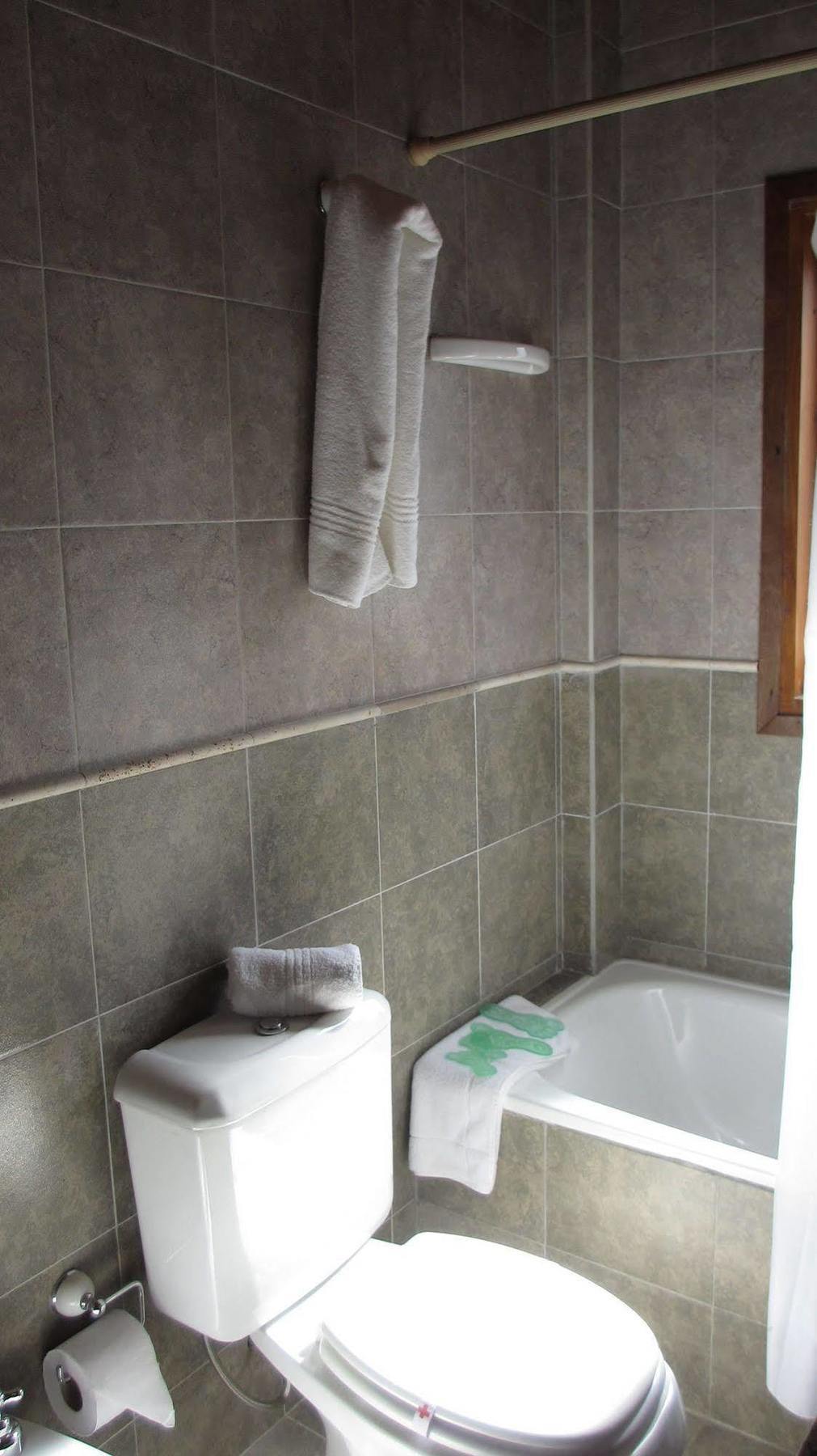Hosteria Brisas Del Cerro Вила ла Ангостура Екстериор снимка