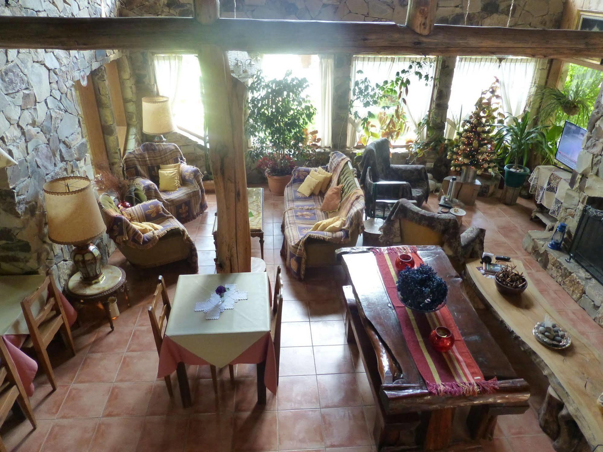 Hosteria Brisas Del Cerro Вила ла Ангостура Екстериор снимка